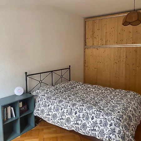 Flat 12-min Walk To Station 아파트 *